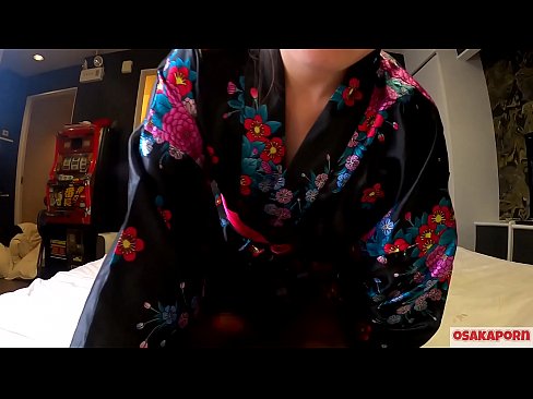 ❤️ Keçika ciwan a cosplay ji seksê hez dike ku bi orgazmê bi şûjinek di hespêk û blowjob de. Keçika Asyayî ya bi pisîka porî û bi cil û bergên kevneşopî yên Japonî di vîdyoya amator de ku masturbasyona bi pêlîstokên qijikê nîşan dide. Sakura 3 OSAKAPORN. ❤️❌ Porno li ku.shadbase-xxx.ru ❌️❤
